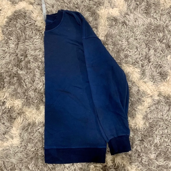 Crewneck - Picture 3 of 3